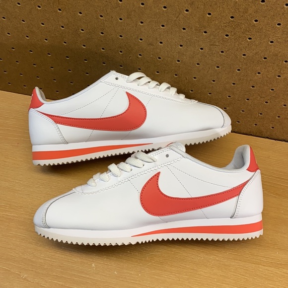 Nike Cortez Classic Leather Women’s Sz 9.5 Shoes - Picture 5 of 12